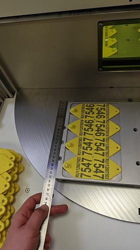 Маркировка ушных бирок G-MARK EXPERT Rotary tag table